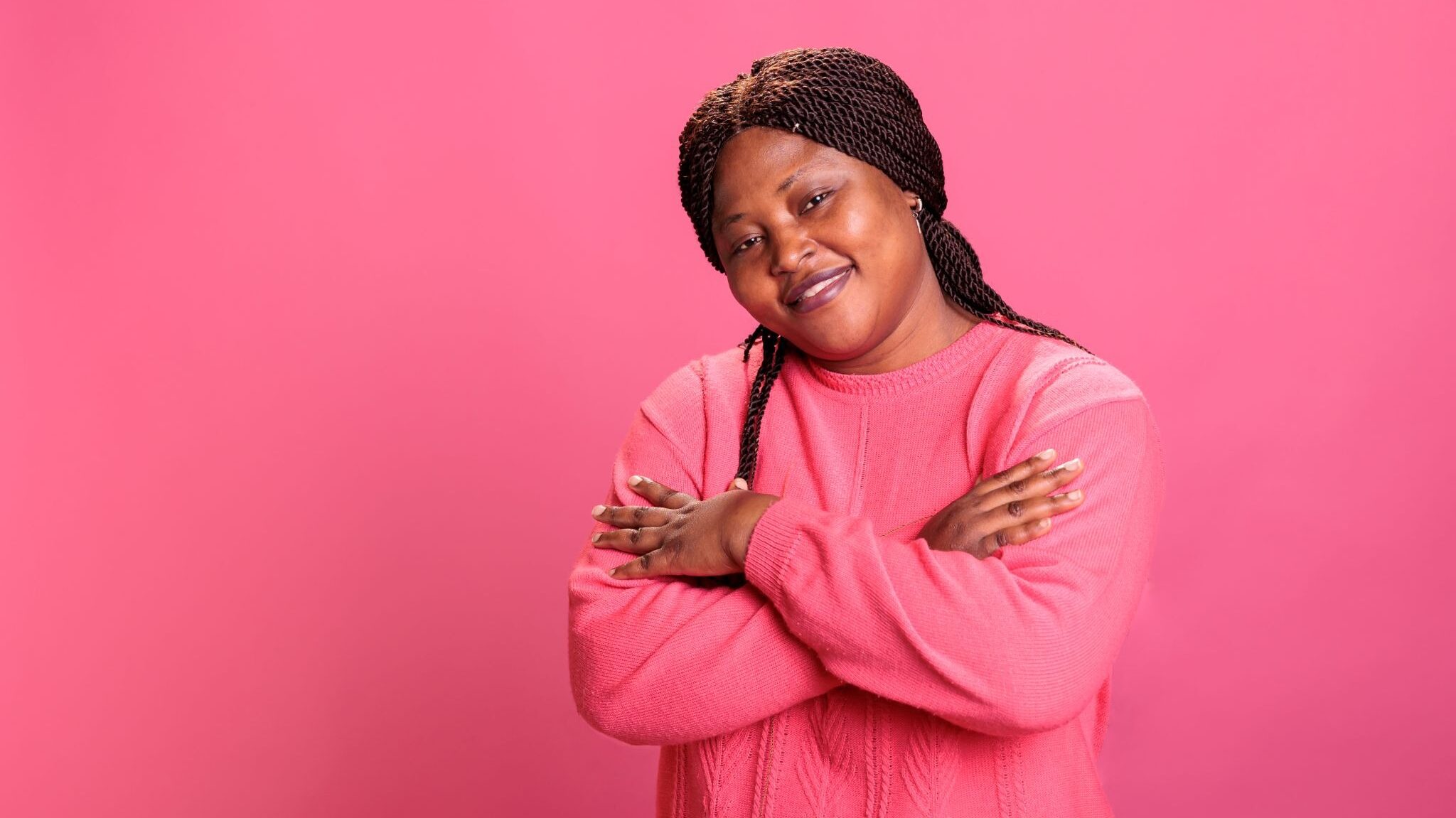 Woman managing common menopause symptoms through healthy lifestyle habits